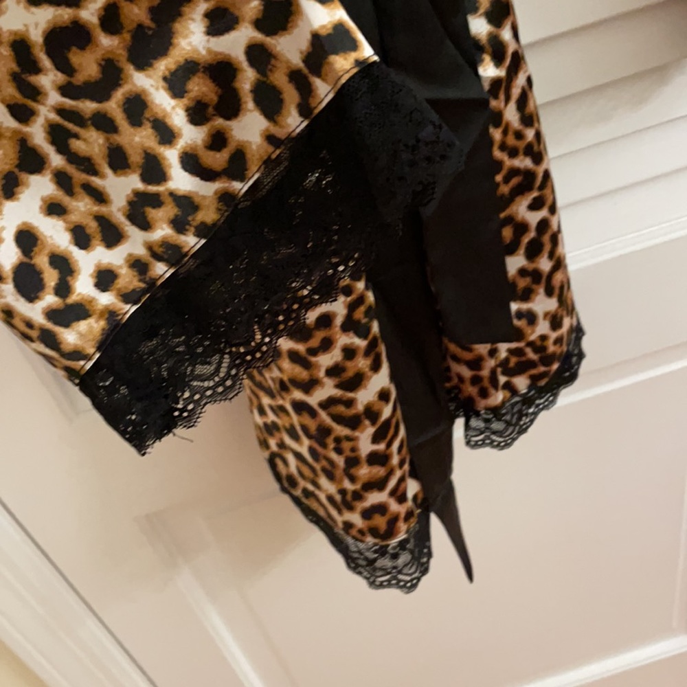 Leopard Robe - Size S - Picture 3 of 3